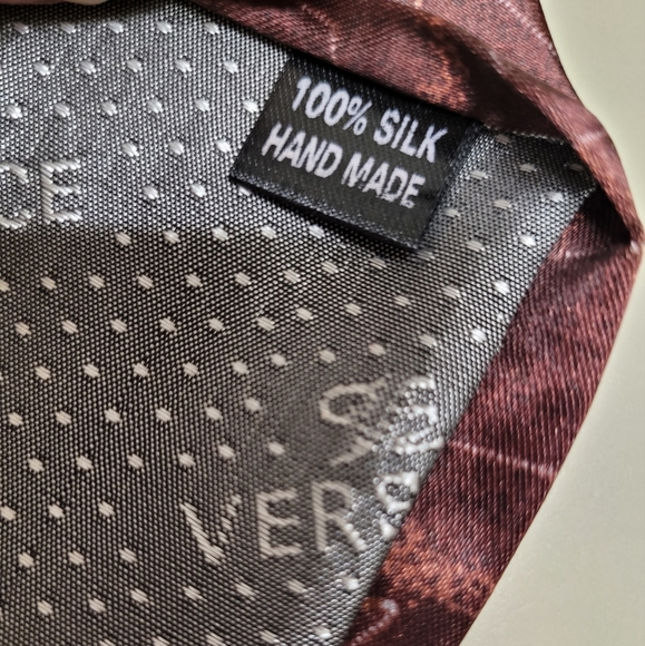 Versace Classic V2 Silk Tie - Picture 13 of 13